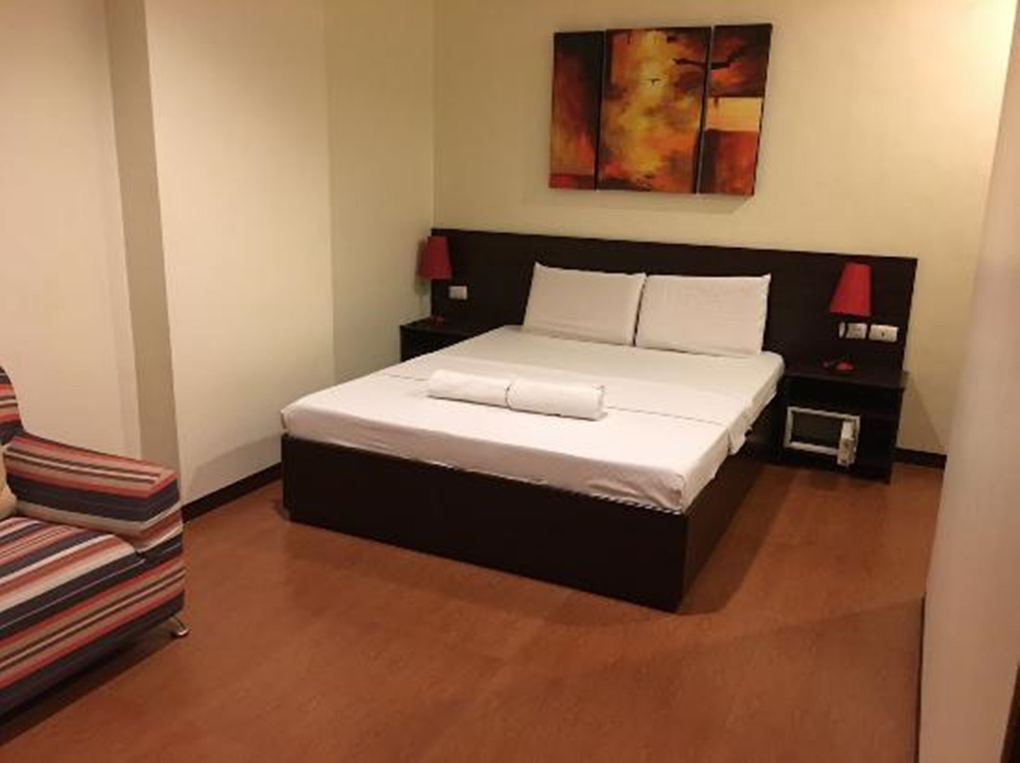 Reddoorz Near Victoria Mall Davao City Eksteriør bilde