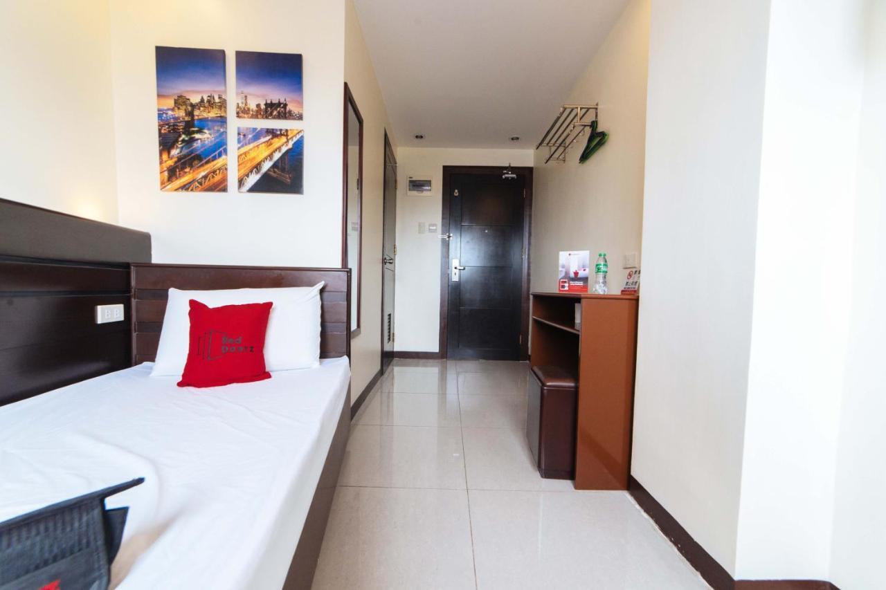 Reddoorz Near Victoria Mall Davao City Eksteriør bilde