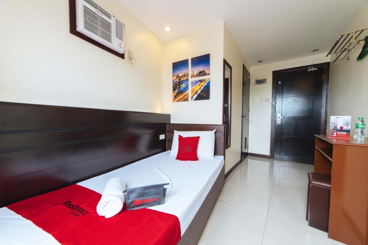 Reddoorz Near Victoria Mall Davao City Eksteriør bilde