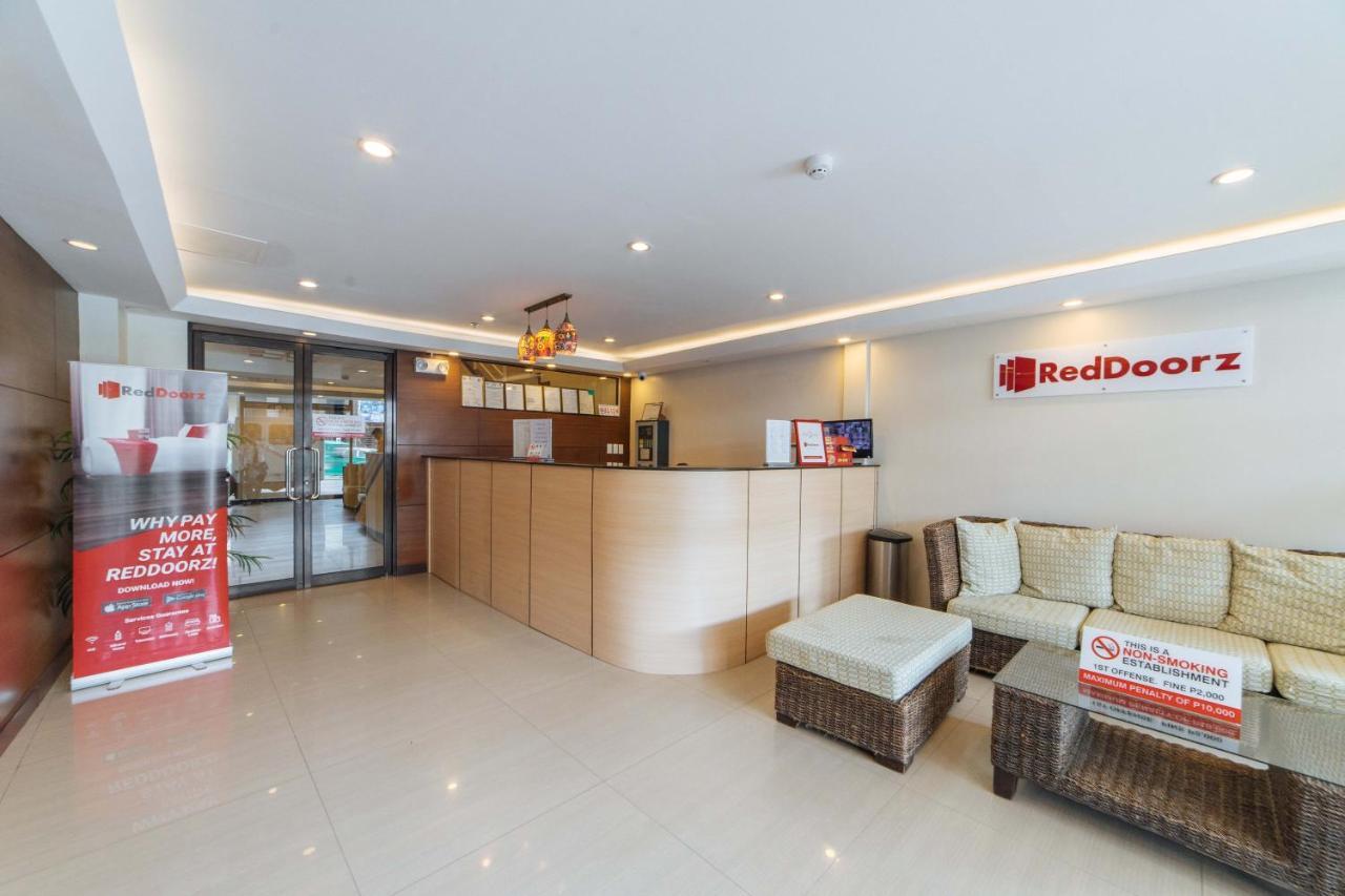 Reddoorz Near Victoria Mall Davao City Eksteriør bilde